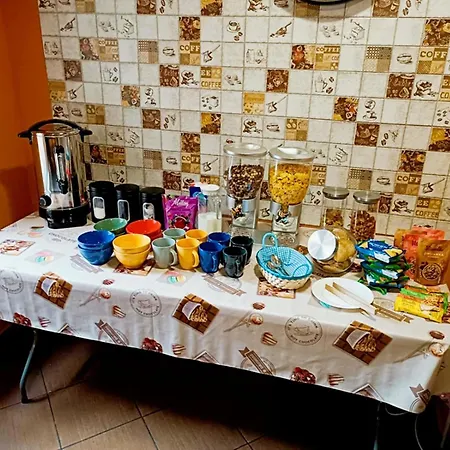 Jopi Centrum Hostel *