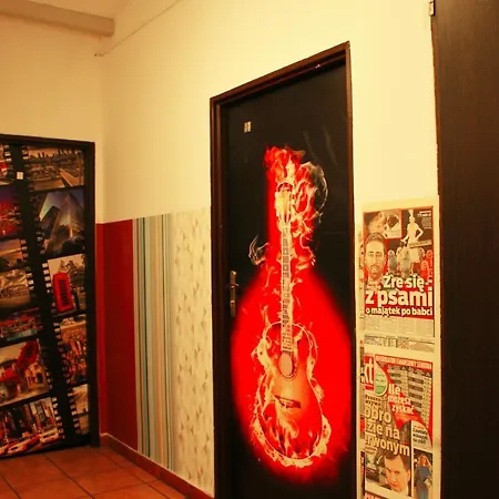 Jopi Centrum Hostel *