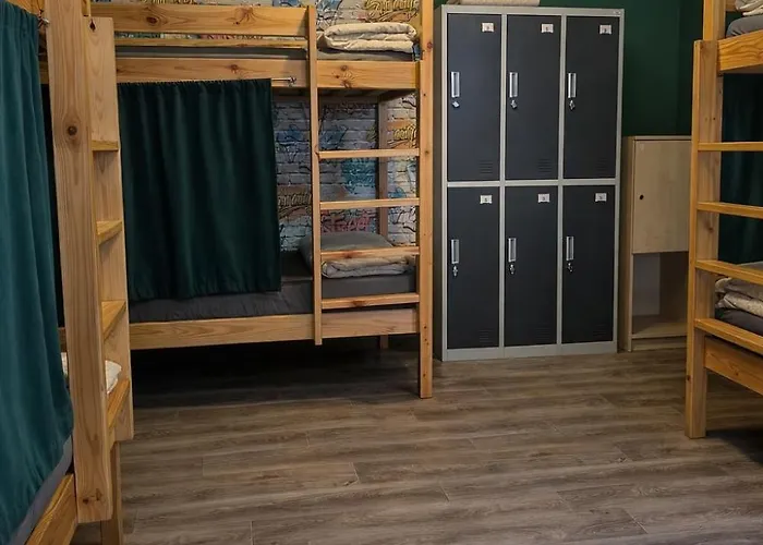 Jopi Centrum Hostel *